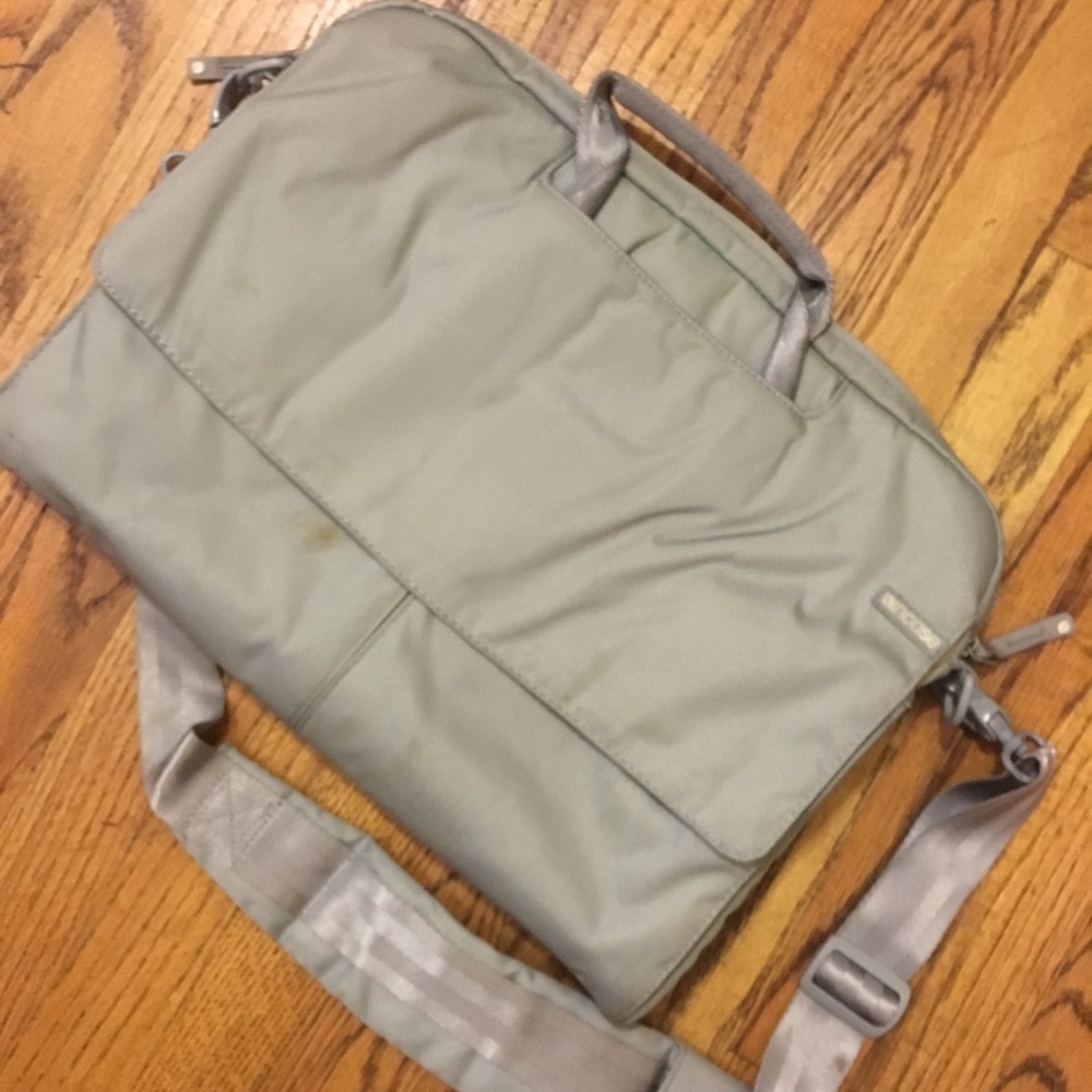 Incase brand laptop case.